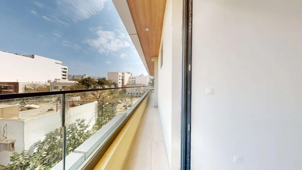 Africa-Real-Estate-Residence-Fifa-Olympic-F3-1er-etage-balcon