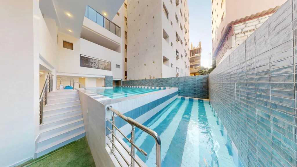 Espace-commune-Salle-de-sport-Hall-salle-de-sport–piscine_2