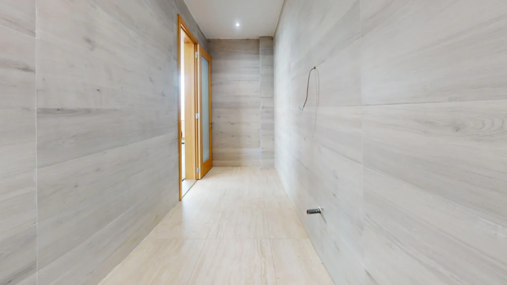 Espace-commune-Salle-de-sport-Hall-salle-de-sport–salle-de-sport-espace-de-changement-