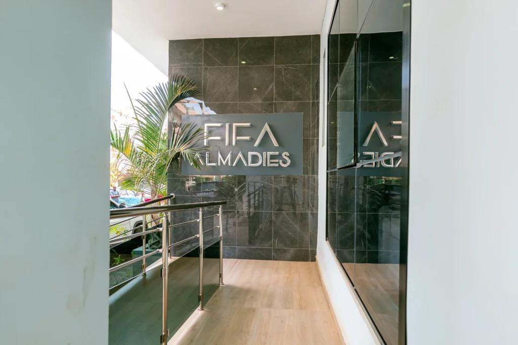residence-fifa-almadie-a-dakar-entrée-2
