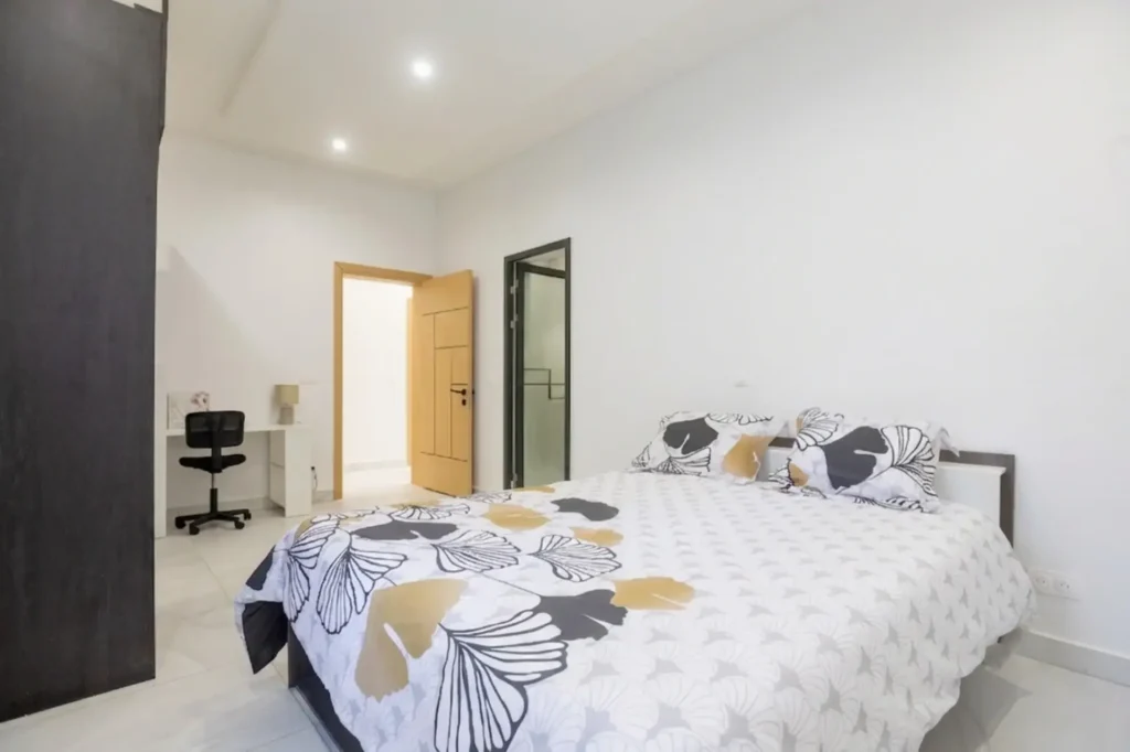 residence-fifa-almadie-a-dakar-chambre-1_2_1920x1279